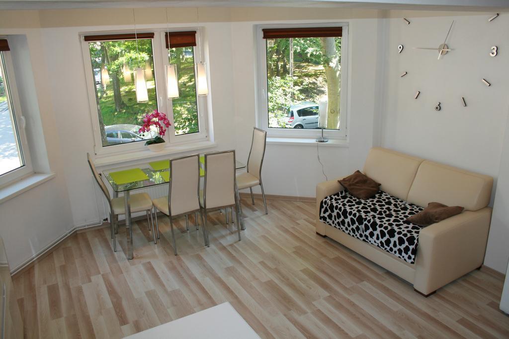 מידזיזדרויה Apartament Light & Bright מראה חיצוני תמונה